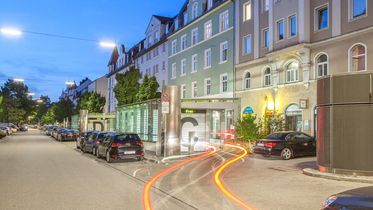 Entrance to a parking system on Donnersbergerstraße in Munich