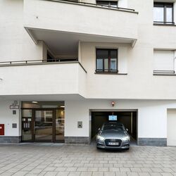 Einfahrt in das Parksystem.