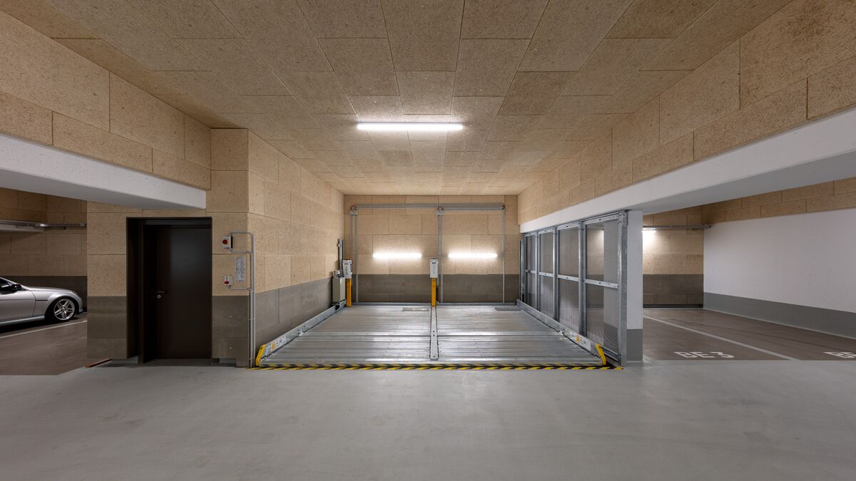 Sistema de aparcamiento subterráneo en un garaje subterráneo